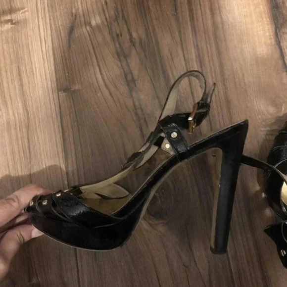 Michael kors  pumps - Picture 2 of 2